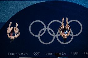 Paris 2024 - Juliette Landi And Nais Gillet At Women's Synchronised 3m Springboard Diving Final