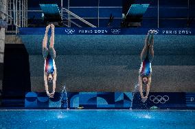 Paris 2024 - Juliette Landi And Nais Gillet At Women's Synchronised 3m Springboard Diving Final