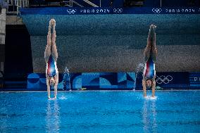 Paris 2024 - Juliette Landi And Nais Gillet At Women's Synchronised 3m Springboard Diving Final