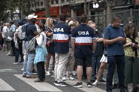 Paris 2024 - Chaos In The Train Stations And In The Streets Of Paris