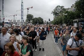 Paris 2024 - Chaos In The Train Stations And In The Streets Of Paris