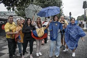 Paris 2024 - Chaos In The Train Stations And In The Streets Of Paris