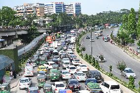 Daily Life In Dhaka