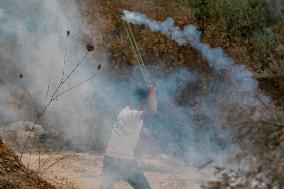 Palestinians Weekly Protests Against Israeli Settlements