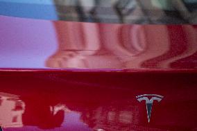 Tesla Reports 7% Drop In Automotive Revenue As Second-quarter Earnings