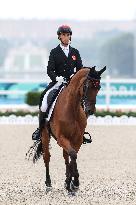 (PARIS2024) FRANCE-PARIS-EQUESTRIAN-HUA TIAN