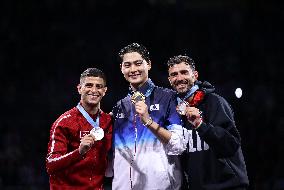 (PARIS2024)FRANCE-PARIS-OLY-FENCING