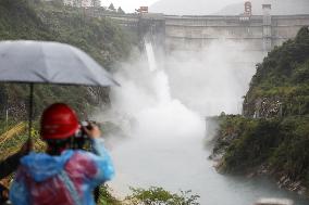 Dongjiang Reservoir Release Floodwaters in Chenzhou