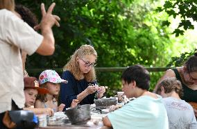 SWITZERLAND-MUNCHENWILER-MIDDLE AGES-FOLK FESTIVAL