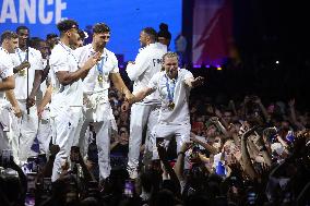 Paris 2024 - French Rugby 7 Players Celebrate Their Gold Medal At Club France