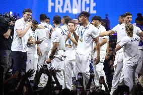 Paris 2024 - French Rugby 7 Players Celebrate Their Gold Medal At Club France