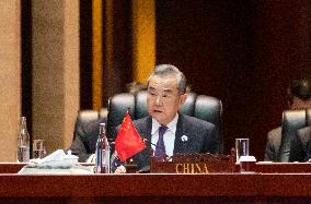 LAOS-VIENTIANE-WANG YI-14TH EAS-FOREIGN MINISTERS' MEETING