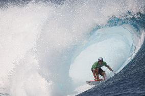 Paris Olympics: Surfing