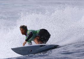 Paris Olympics: Surfing