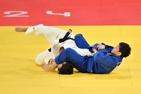 Paris 2024 - Judo - Men’s -60kg - Yung Wei Yang And Ryuju Nagayama