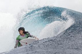 Paris Olympics: Surfing