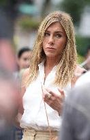 Jennifer Aniston On Set - NYC