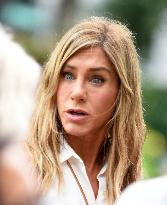 Jennifer Aniston On Set - NYC