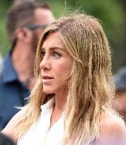 Jennifer Aniston On Set - NYC