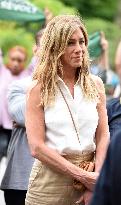 Jennifer Aniston On Set - NYC