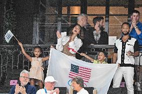 Paris 2024 - Chrissy Teigen And John Legend At Gymnastic