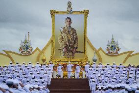 Celebrates Thai King Maha Vajiralongkorn's 72nd Birthday.