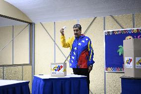 Photo Flash | Election process begins to choose the next president of Venezuela