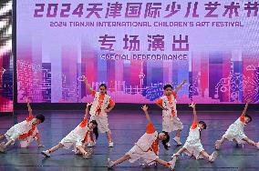 CHINA-TIANJIN-MACAO-CHILDREN-ARTISTIC EXCHANGES (CN)