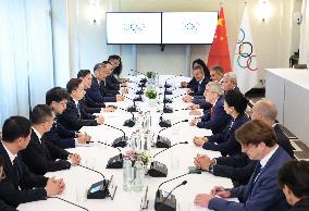 FRANCE-CHINA-HAN ZHENG-IOC PRESIDENT-MEETING (CN)