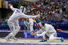 Paris 2024 - Epee - Ruslan Kurbanov v Romain Cannone