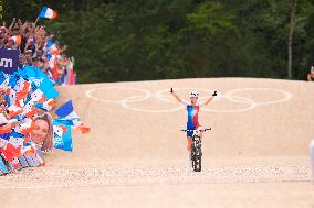 Paris 2024 - VTT - Pauline Ferrand Prevot Wins Gold