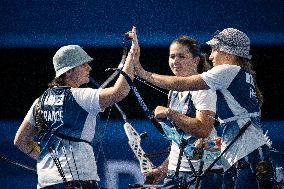 Paris 2024 - Archery - Lisa Barbelin, Amelie Cordeau, and Caroline Lopez Competing