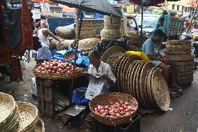 Daily Life In Kolkata