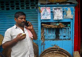 Daily Life In Kolkata