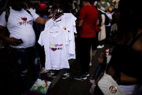 Venezuelans in Colombia during Presidential Elections