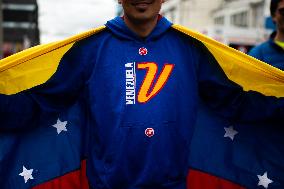 Venezuelans in Colombia during Presidential Elections