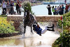 XINHUA PHOTOS OF THE DAY