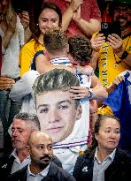 Paris 2024 - 400m Medley - Leon Marchand Wins Gold And Beats Olympic Record