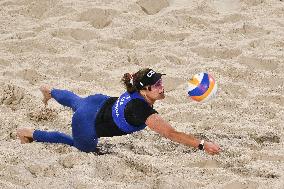 Paris 2024 - Beach Volley - USA v Czechia