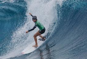 Paris 2024 - Women's Round 1 Heat Of Surfing