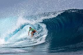 Paris 2024 - Women's Round 1 Heat Of Surfing