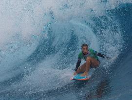 Paris 2024 - Women's Round 1 Heat Of Surfing