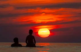 CANADA-ONTARIO-PINERY PROVINCIAL PARK-SUNSET