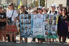 Kyiv pays tribute to Olenivka prison massacre victims