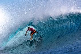 Paris 2024 - Women's Round 2 Heat Of Surfing