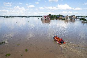 (SpotNews)CHINA-HUNAN-XIANGTAN-JUANSHUI RIVER-DIKE BREACH-RESCUE (CN)