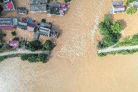 (SpotNews)CHINA-HUNAN-XIANGTAN-JUANSHUI RIVER-DIKE BREACH-RESCUE (CN)