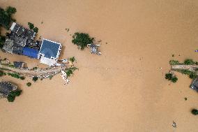 Over 3800 Evacuated After Dike Breach In Central China