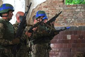 Former prisoners of Shkval Special Battalion defend Ukraine