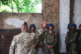 Former prisoners of Shkval Special Battalion defend Ukraine